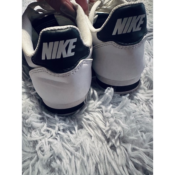 Nike Cortez - Picture 5 of 6